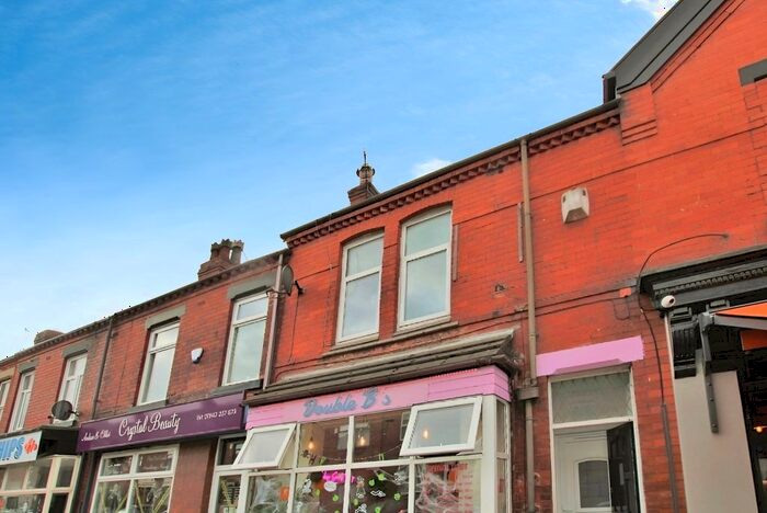 2 Bedroom Flat To Rent In Gidlow Lane, Wigan, WN6