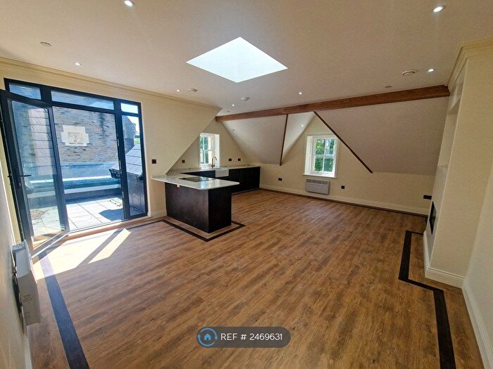 1 Bedroom Flat To Rent In Park Place, Cardiff, CF10