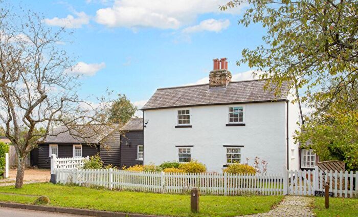 4 Bedroom Detached House For Sale In Ashendene Road, Bayford, Hertford, SG13