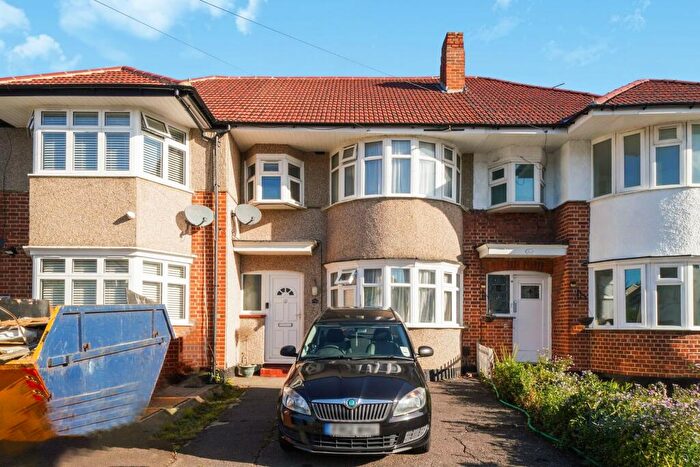 3 Bedroom Terraced House For Sale In Lucas Avenue, Harrow, HA2
