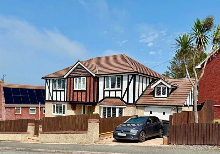 4 Bedroom House For Sale In Bryn Avenue, Old Colwyn, Colwyn Bay, LL29