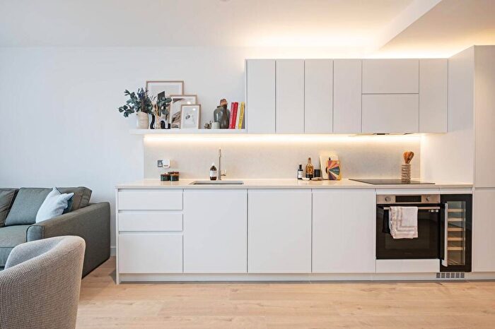 Studio To Rent In New Drum Street, Aldgate, London, E1