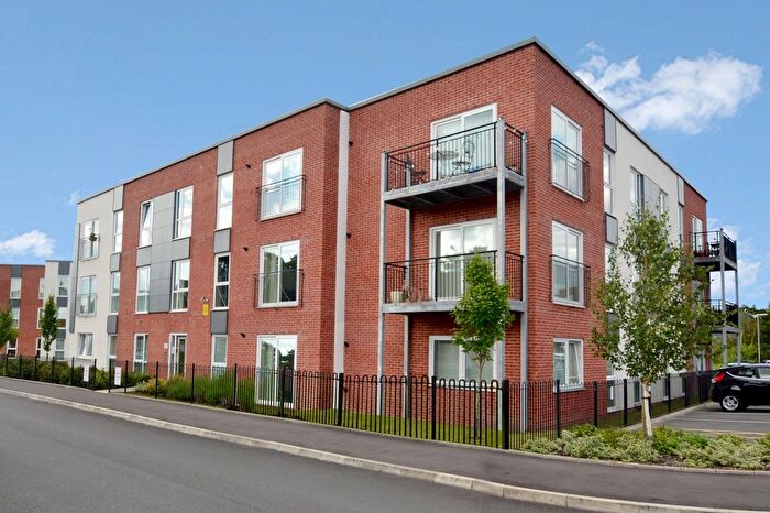 2 Bedroom Flat To Rent In Sheen Gardens, Manchester, M22
