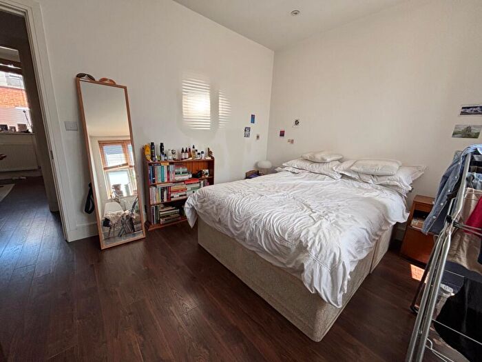 1 Bedroom Flat To Rent In Coleridge Road London, N8