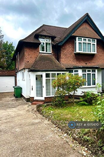 3 Bedroom Detached House To Rent In Westhorne Avenue, London, SE9