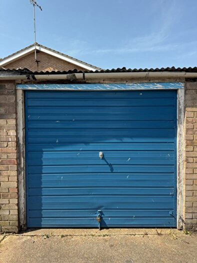 Garage / Parking For Sale In Garage At Woodmanhurst Road, Corringham, Stanford-Le-Hope, SS17