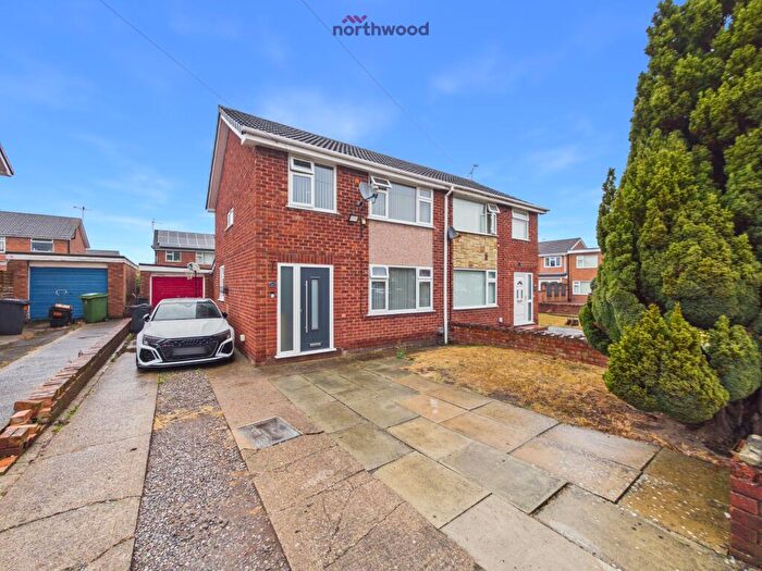 3 Bedroom Semi Detached House For Sale In Denbigh Close, Wrexham, LL12