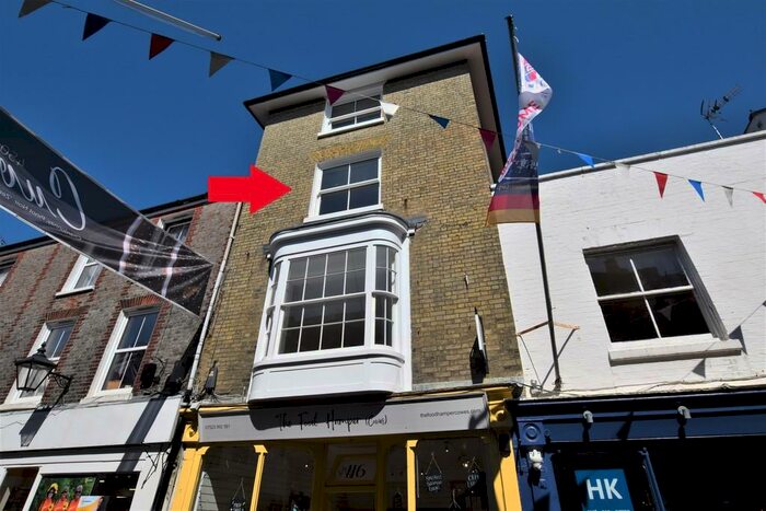 1 Bedroom Apartment To Rent In Flat, B High Street, PO31