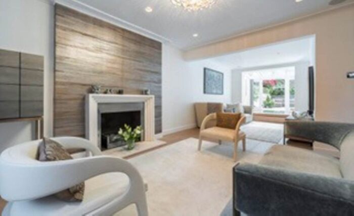 4 Bedroom Property To Rent In Trevor Square, Knightsbridge, London, SW7