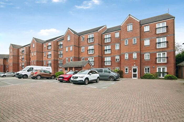2 Bedroom Flat For Sale In Anchor Drive, Tipton, DY4
