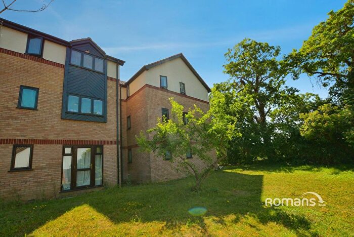 1 Bedroom Flat To Rent In Bullrush Grove, Uxbridge, UB8
