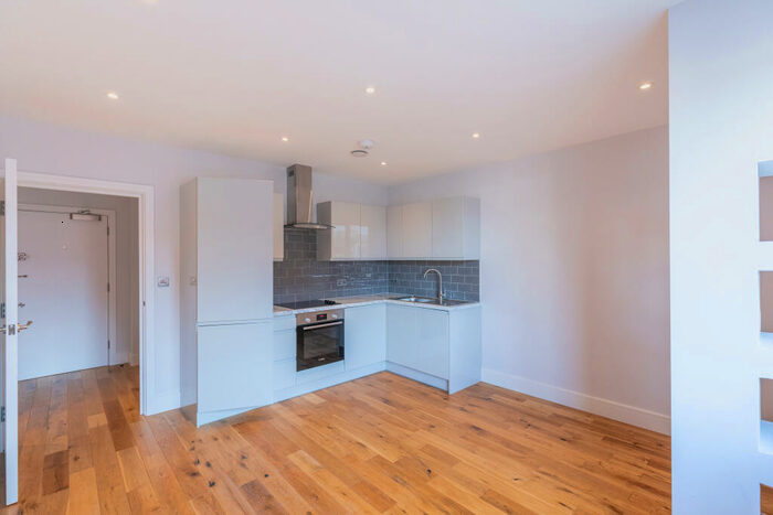 1 Bedroom Apartment To Rent In Mitchell House, - Southampton Road, Eastleigh, , United Kingdom, SO50