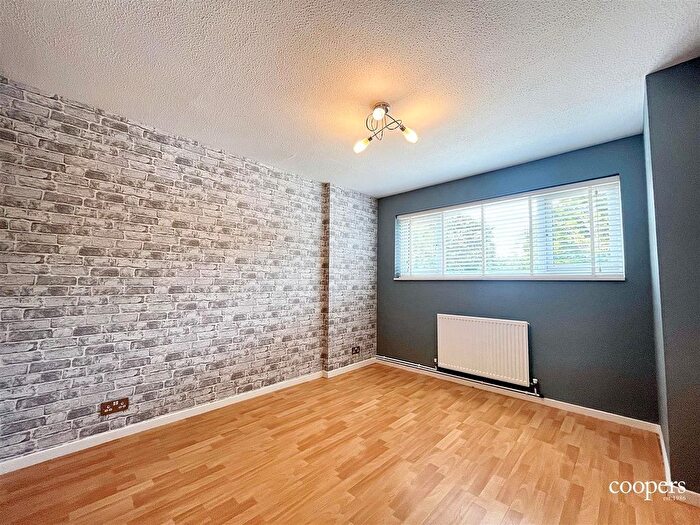 1 Bedroom Maisonette To Rent In Standale Grove, Ruislip, HA4