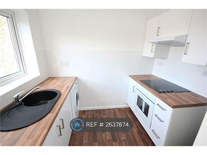 2 Bedroom Flat To Rent In Sussex Road, St. Leonards-On-Sea, TN38