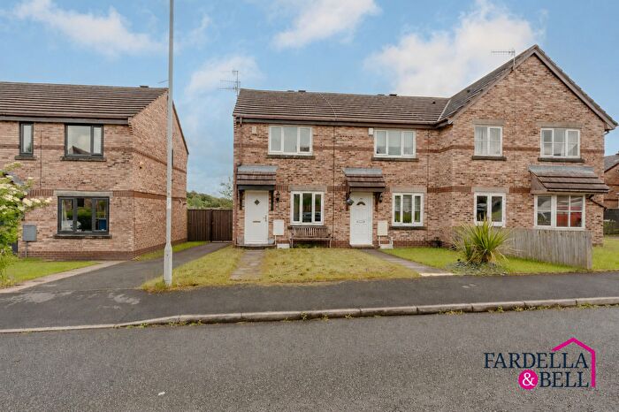 2 Bedroom End Of Terrace House For Sale In Longton Road, Burnley, BB12
