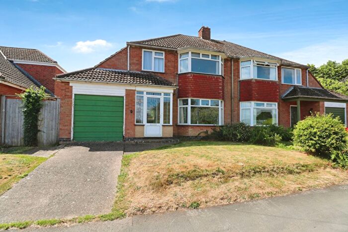 3 Bedroom Semi-Detached House For Sale In Browning Road, Rugby, CV21