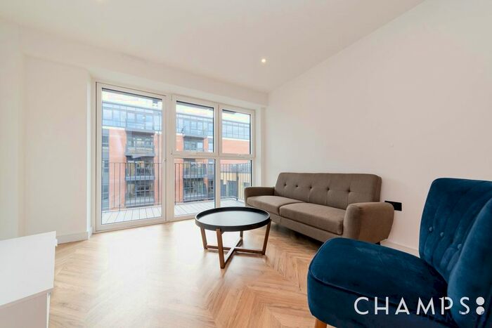 1 Bedroom Flat To Rent In Canning House, Royal Exchange, Kingston Upon Thames, KT1