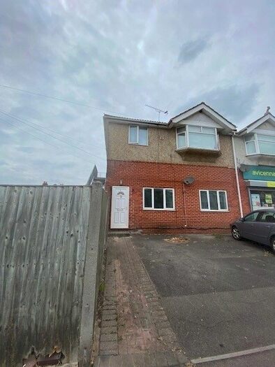 1 Bedroom Flat To Rent In Rownhams Road, Maybush, Southampton, SO16