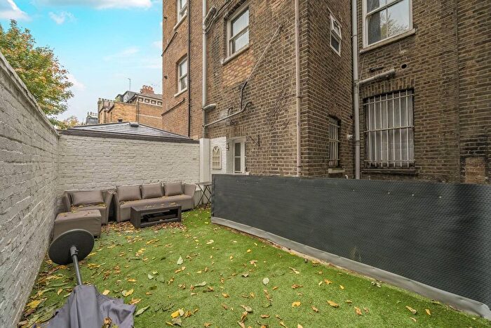 2 Bedroom Flat To Rent In Kings Road, Chelsea, London, SW10