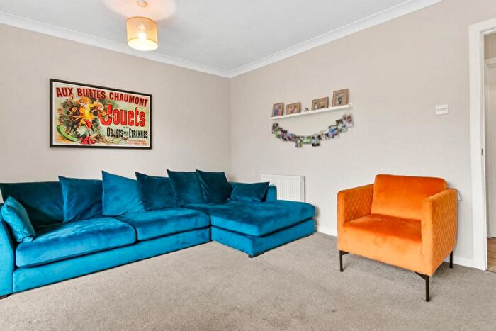 3 Bedroom Flat For Sale In Falside Road, Paisley, PA2