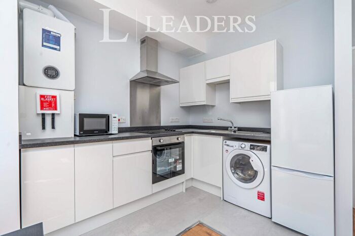 1 Bedroom Apartment To Rent In Commercial Road, Southampton, SO15