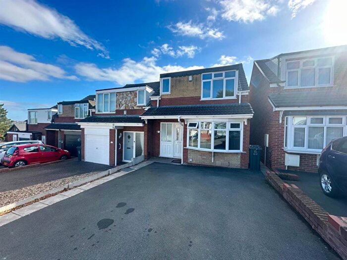 3 Bedroom Property To Rent In James Dee Close, Brierley Hill, DY5