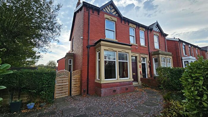 4 Bedroom House To Rent In Watling Street Road, Fulwood, PR2