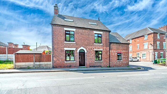 3 Bedroom Detached House For Sale In New Road, Rugeley, WS15