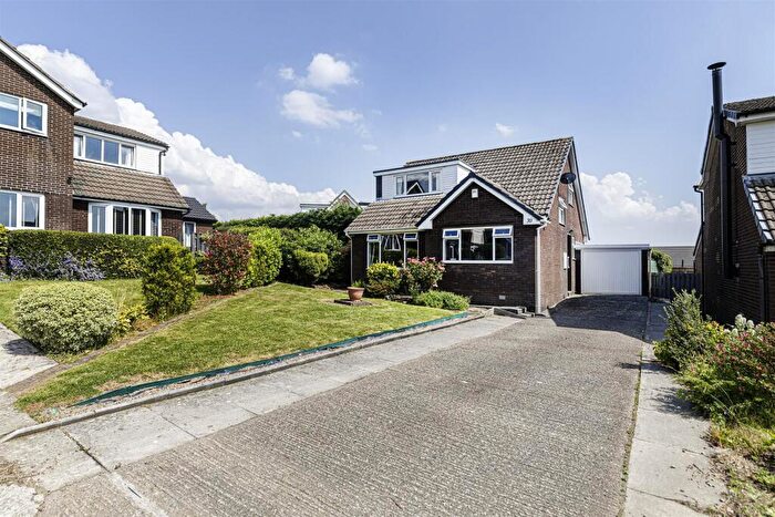 3 Bedroom Detached House For Sale In Maplin Avenue, Salendine Nook, Huddersfield, HD3