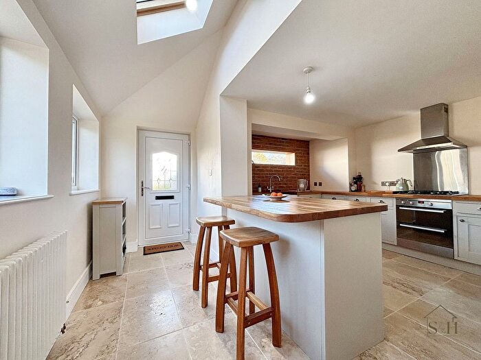 2 Bedroom End Terrace House For Sale In Alfred Road, Ashford, TN24