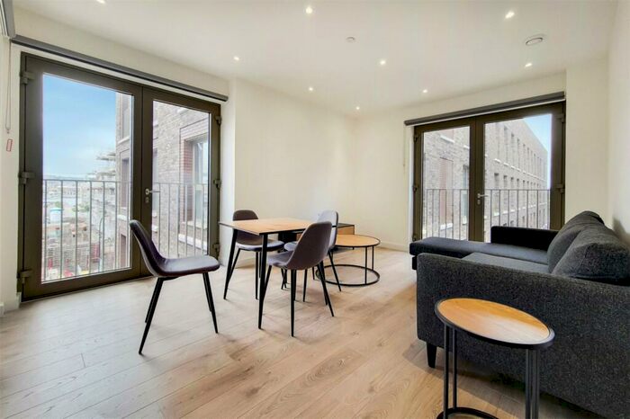 2 Bedroom Apartment To Rent In Atlantis Avenue, London, E16
