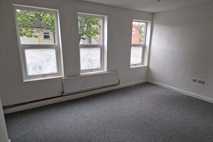 2 Bedroom Flat To Rent In Allen Road, Wolverhampton, WV6