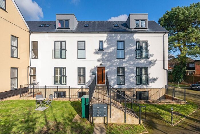 1 Bedroom Flat For Sale In Chalkpit Lane, Dorking, RH4