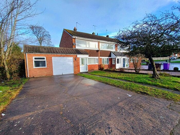 3 Bedroom Semi Detached House To Rent In Hinstock Close, Penn, Wolverhampton, WV4