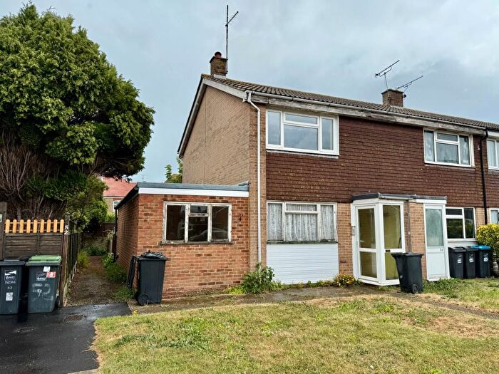 3 Bedroom End Terrace House For Sale In Cedar Close, Cliftonville, Margate, Kent, CT9