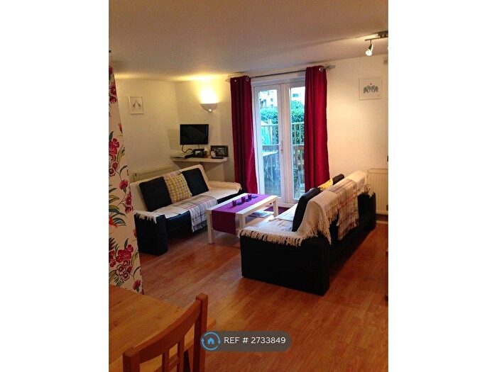 1 Bedroom Flat To Rent In Bottle Cottages, Birmingham, B17