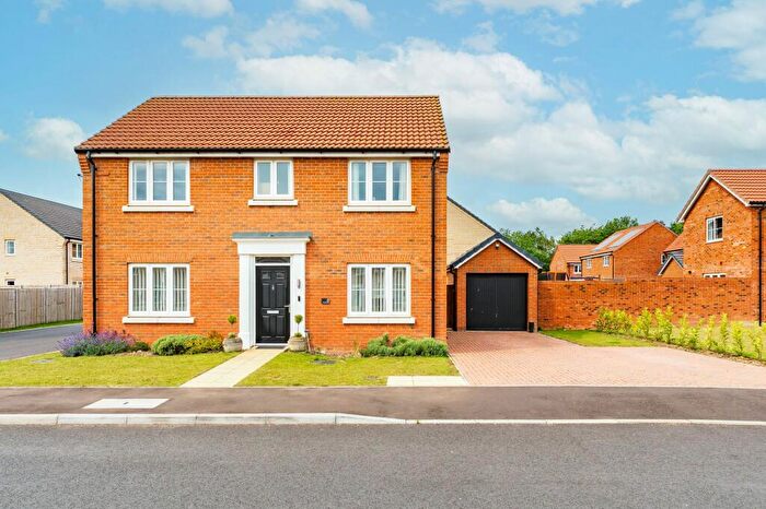 4 Bedroom Detached House For Sale In Spencer Road, Rackheath, NR13