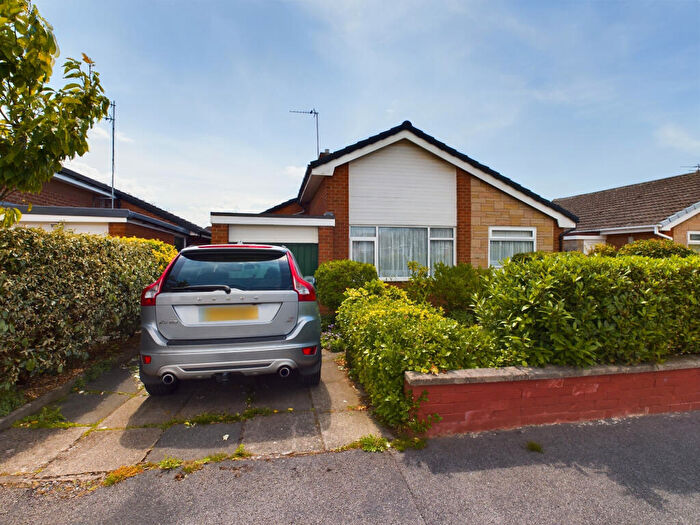 3 Bedroom Bungalow For Sale In Otley Road, Lytham St. Annes, FY8