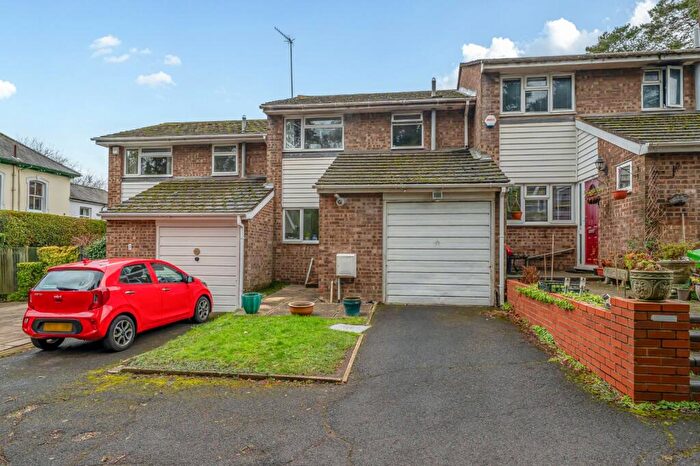 3 Bedroom Terraced House For Sale In Lindum Close, Aldershot, Hampshire, GU11