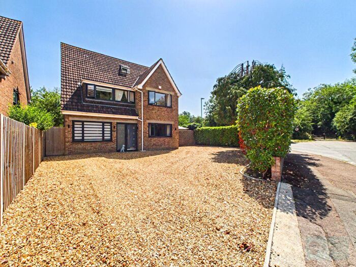 4 Bedroom Detached House For Sale In Green Street, Brockworth, GL3