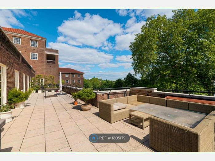 2 Bedroom Flat To Rent In Scott Avenue, London SW15