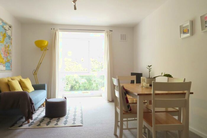 1 Bedroom Apartment To Rent In Fountain Drive, Dulwich, London, SE19