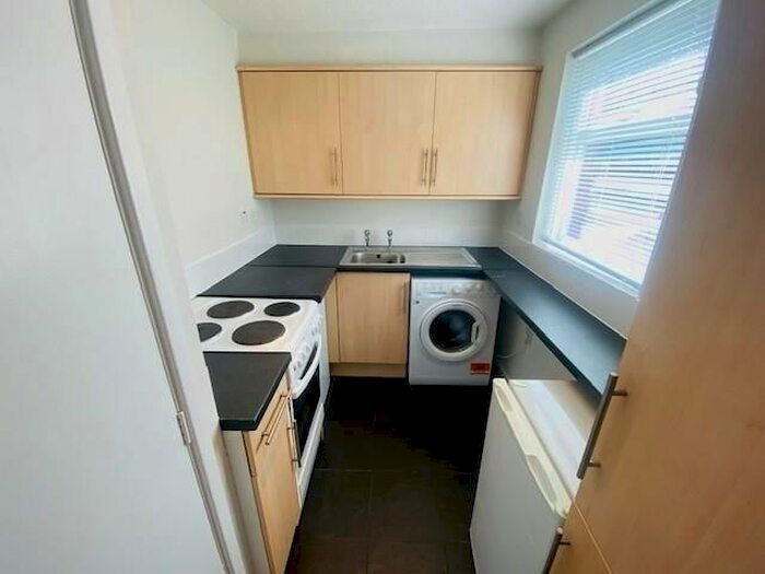 1 Bedroom Flat To Rent In Fledburgh Drive, Sutton Coldfield, West Midlands, B76