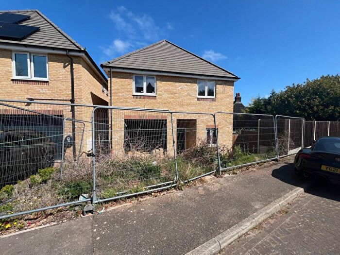 4 Bedroom Detached House For Sale In Riggall Court, Cuxton, Rochester, ME2
