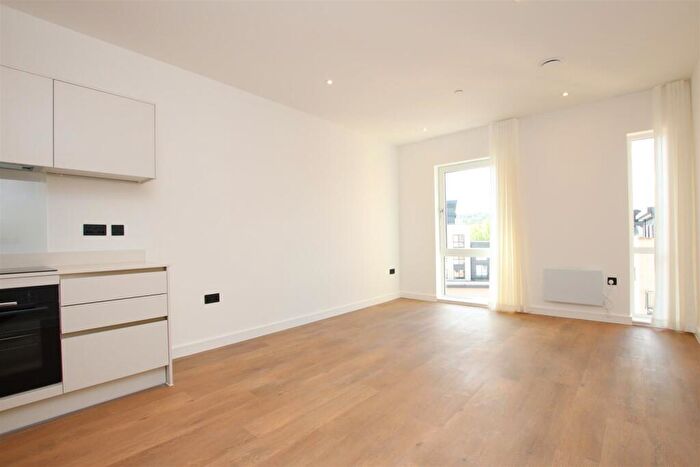 1 Bedroom Flat To Rent In The Willows, Windsor Bridge Road, Bath, BA2