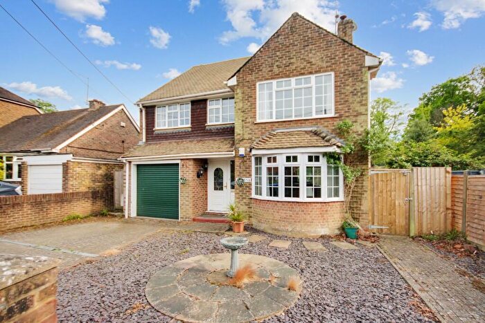 4 Bedroom Detached House For Sale In Sunny Avenue, RH10