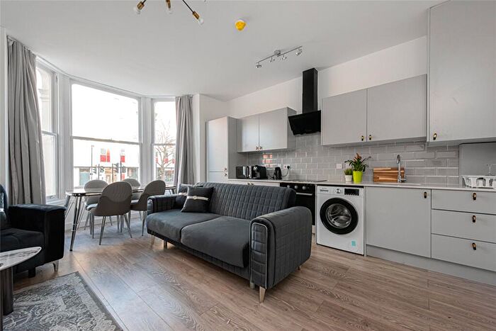 1 Bedroom Apartment To Rent In Holloway Road, Islington, London, N7