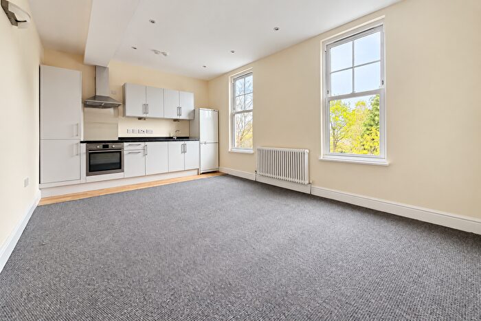 2 Bedroom Flat To Rent In Cullesden Road, Kenley, CR8