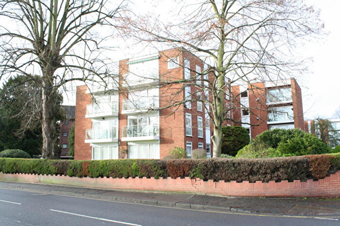 2 Bedroom Apartment To Rent In Grosvenor Drive Maidenhead Riverside, SL6