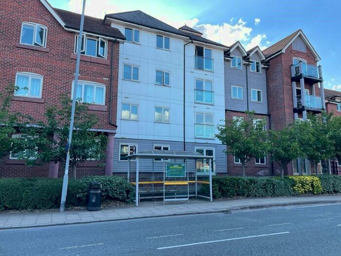 2 Bedroom Flat To Rent In The Wharf, New Crane Street, Chester, CH1